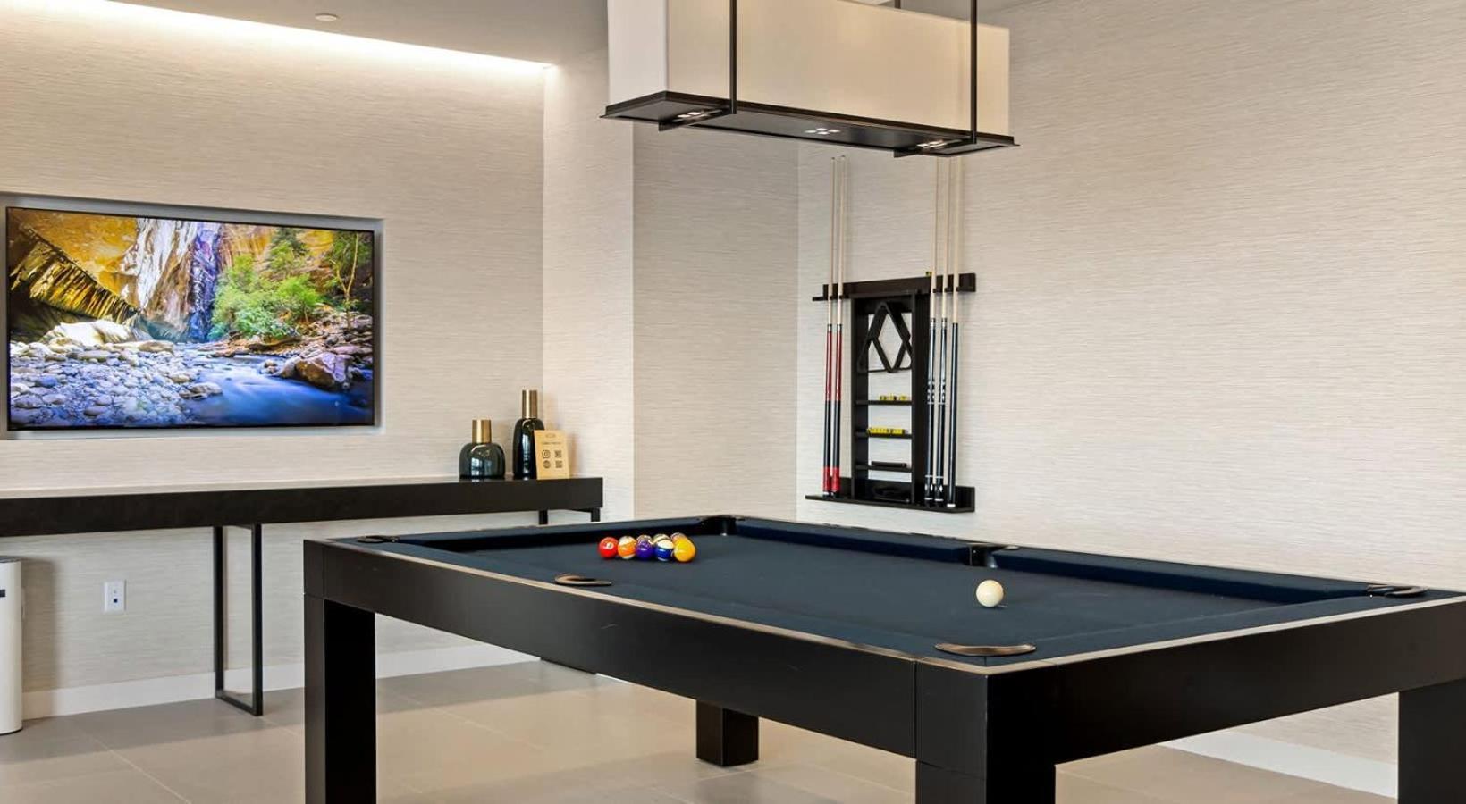 High-Rise Apt Raleigh Free Parking & Sunset View 1 Экстерьер фото