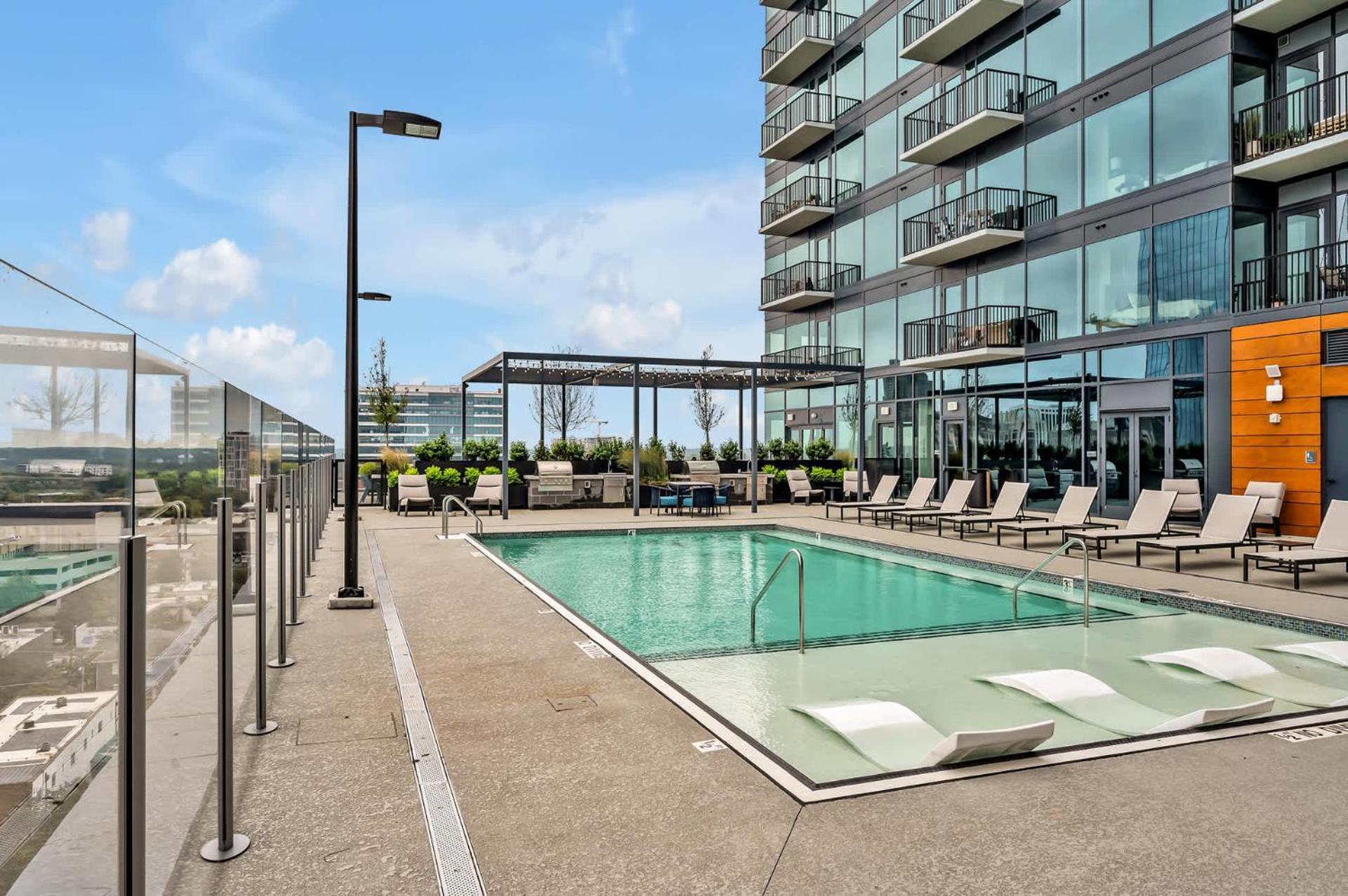 High-Rise Apt Raleigh Free Parking & Sunset View 1 Экстерьер фото