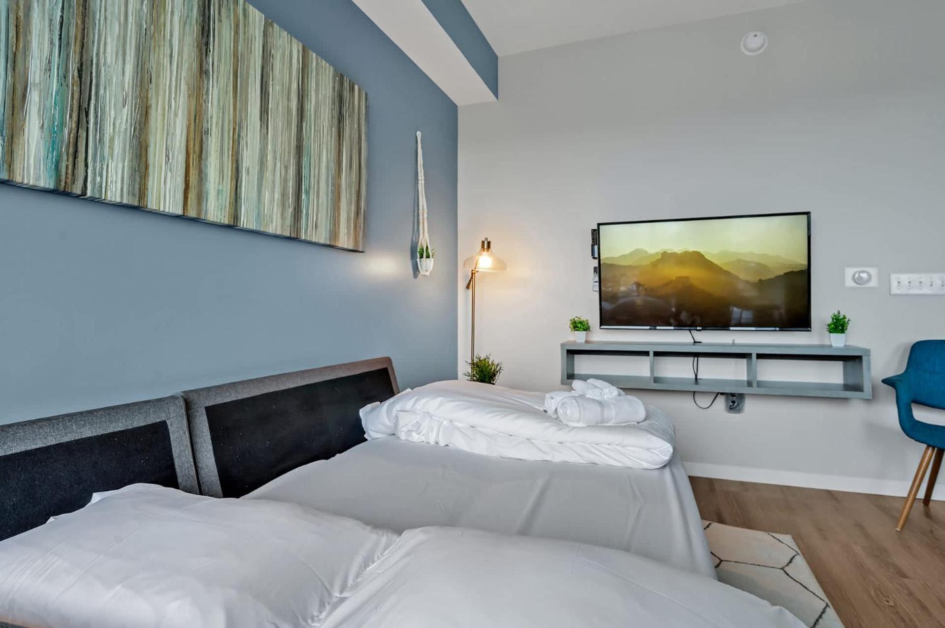 High-Rise Apt Raleigh Free Parking & Sunset View 1 Экстерьер фото